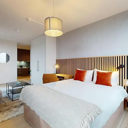 Nonanteneuf Etang - Airport - Contactless Check-in Apartment *