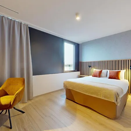 Nonanteneuf Etang - Airport - Contactless Check-in Apartment Geneva